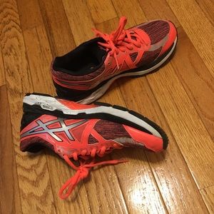 Orange Asics-FluidRide- Size 7